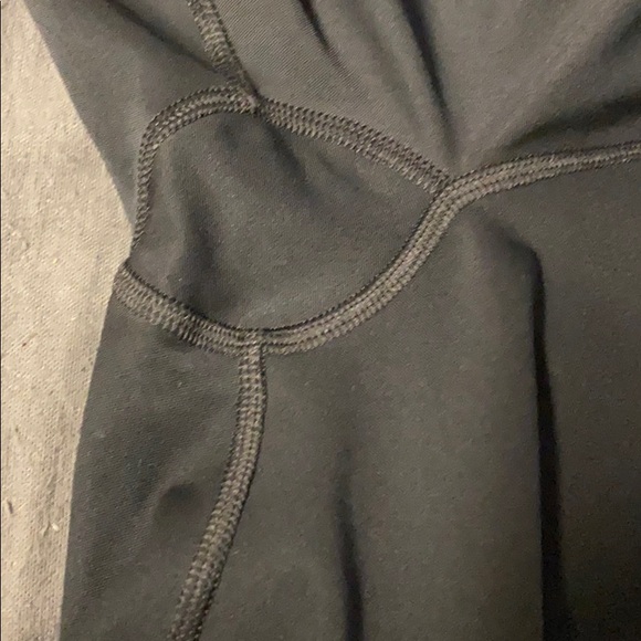 Under armour capris - Picture 3 of 6